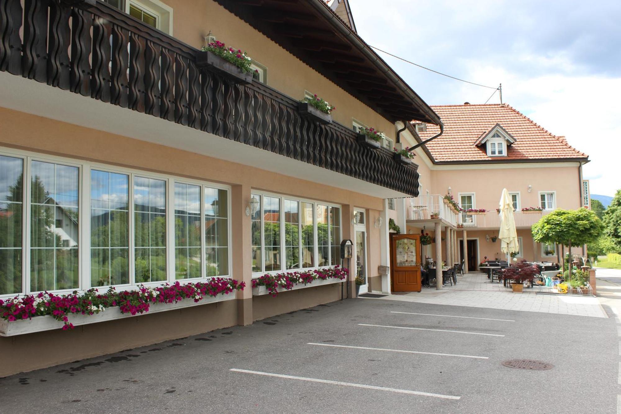 Gasthof Pension Jägerwirt Velden am Wörthersee Exterior foto
